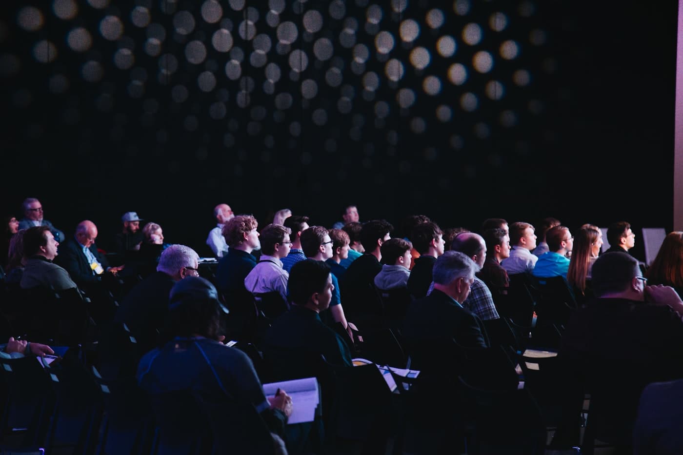 Medical and aesthetics professionals at a TIAMA seminar